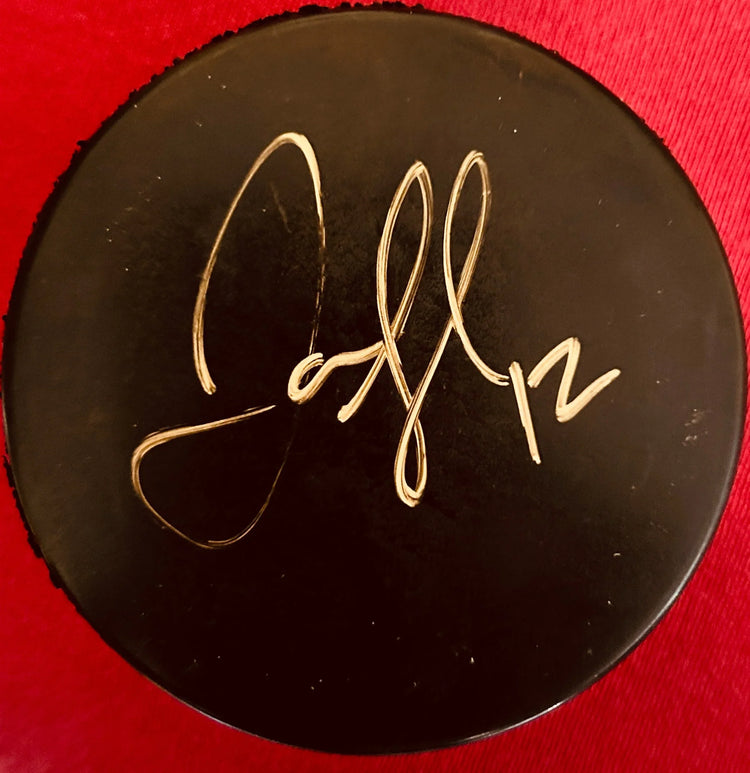 Jarome Iginla autographed hockey puck JSA Calgary Flames - AutographsForSale.com