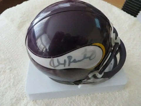 694a5cd3b8fe565fdc018f98e67e6409 - AutographsForSale.com