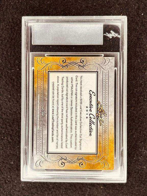 6cfe07928eccf6124f7a36447d73c271 - AutographsForSale.com