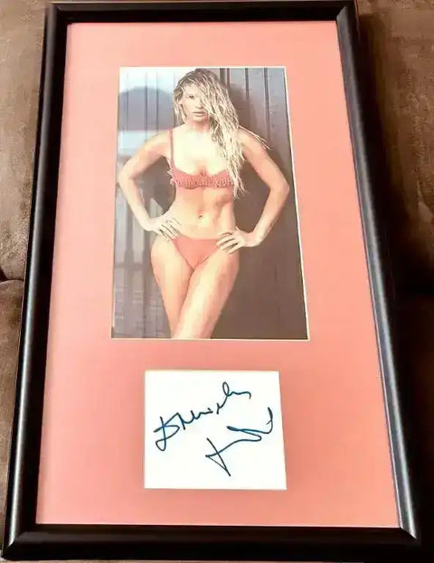 6eb542e96eb15d31ddd367b346c4a7f7 - AutographsForSale.com