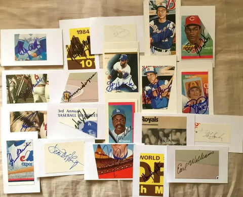6f8cead72ef199f441d8b15a7ce10450 - AutographsForSale.com