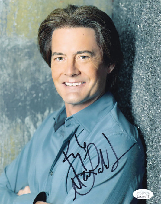 Kyle MacLachlan signed Desperate Housewives 8x10 photo w/ Orson JSA - AutographsForSale.com