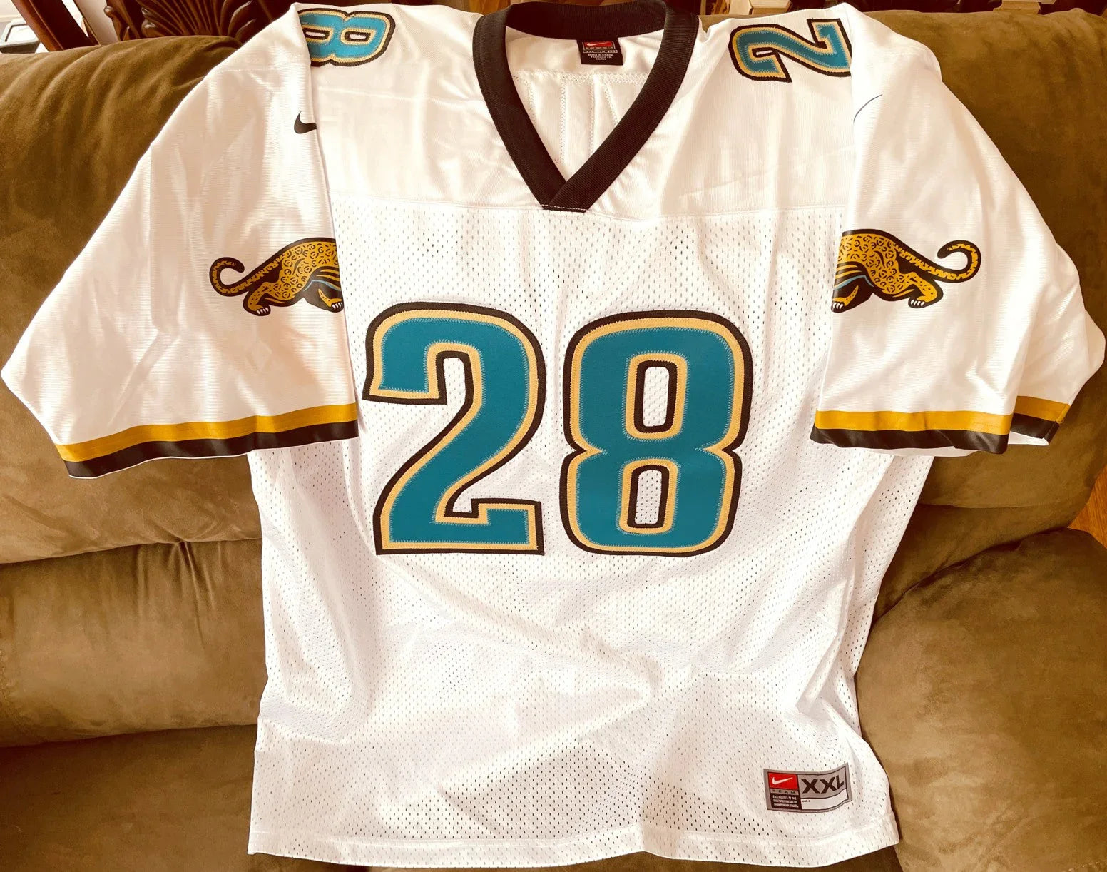 Fred Taylor Jacksonville Jaguars Nike stitched white jersey - AutographsForSale.com