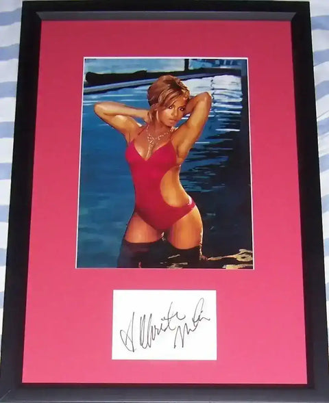 75235503c2f2bdac4ed9bc4537dcc73a - AutographsForSale.com