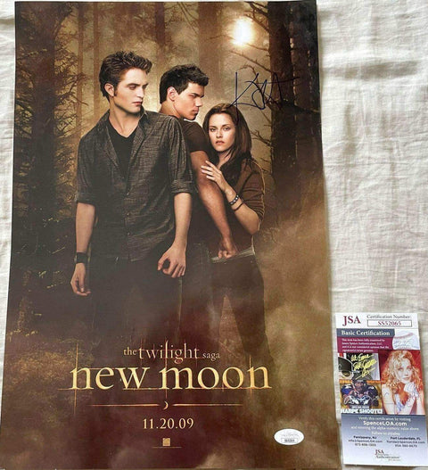 7ba79ba9f26a6db2513e23a08f8036a9 - AutographsForSale.com