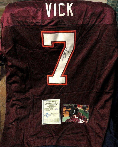 82e1d69412bf896ee7fee06e9b21c2cd - AutographsForSale.com