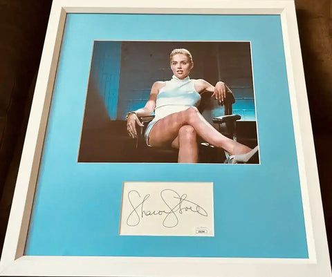 8342d2372ee4da993954be0ebac4819f - AutographsForSale.com