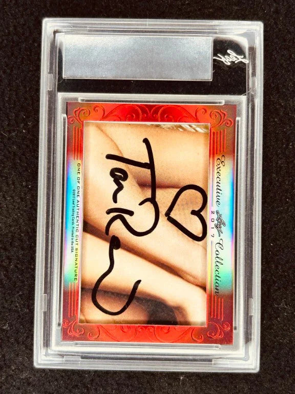 Julianne Moore & Tara Reid 2017 Leaf Masterpiece Cut Signature certified signed card 1/1 JSA Big Lebowski - AutographsForSale.com