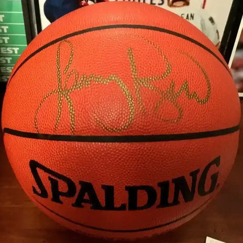 851cd646c03619090d2b26af0cb75695 - AutographsForSale.com