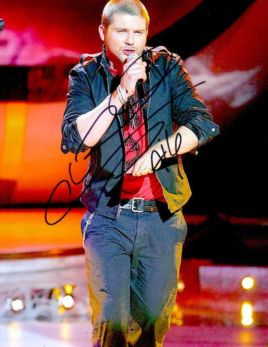 Chris Richardson autographed 2007 American Idol 8x11 photo - AutographsForSale.com