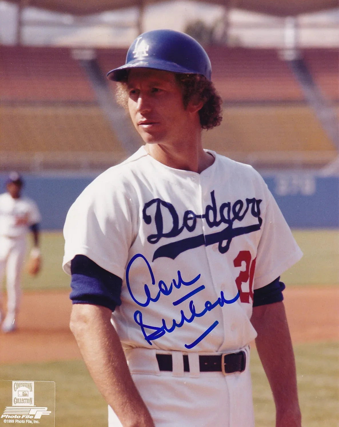 Don Sutton autographed Los Angeles Dodgers 8x10 photo - AutographsForSale.com