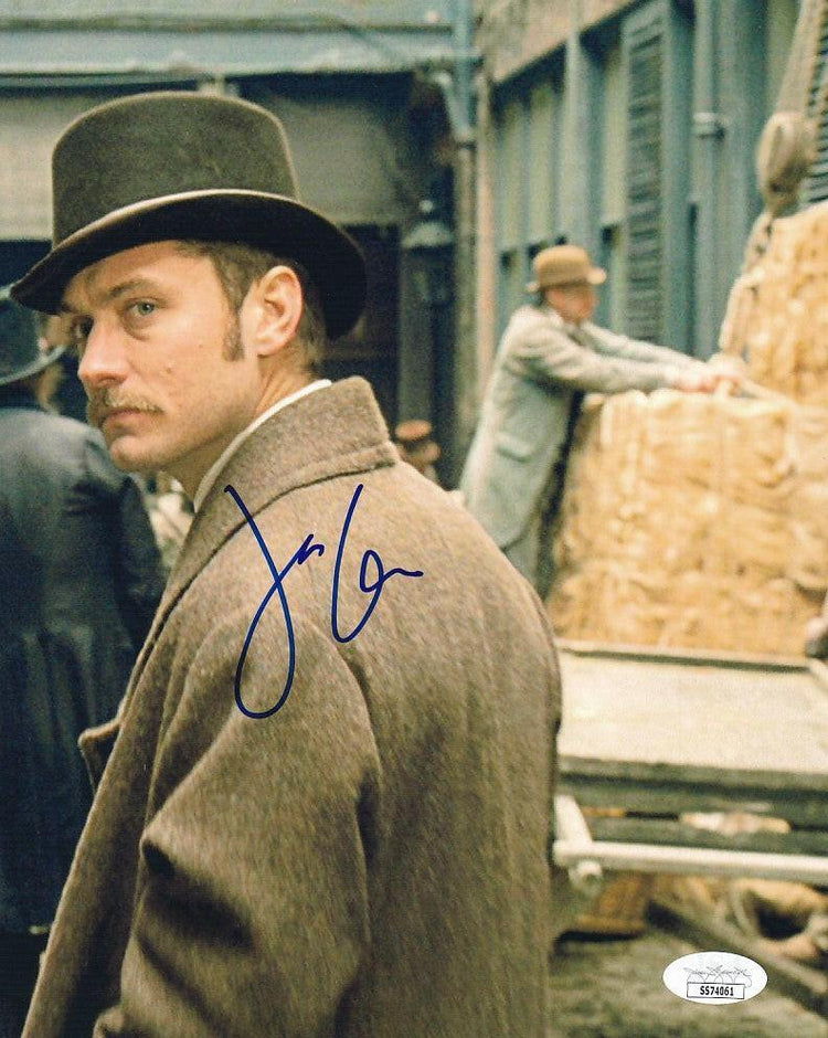 Jude Law autographed Sherlock Holmes 8x10 movie photo JSA - AutographsForSale.com