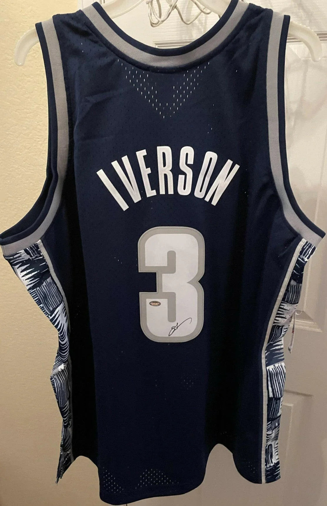 Allen Iverson signed Georgetown Hoyas blue Mitchell & Ness jersey Schwartz - AutographsForSale.com