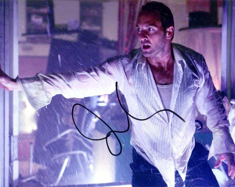 Josh Lucas autographed Poseidon 8x10 movie photo - AutographsForSale.com