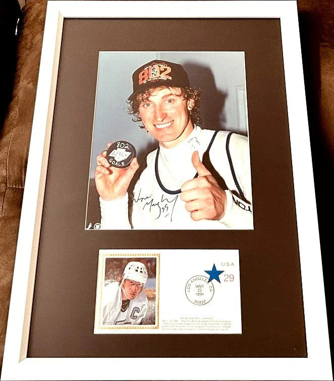 Wayne Gretzky signed Goal 802 LA Kings 8x10 photo framed cachet JSA - AutographsForSale.com