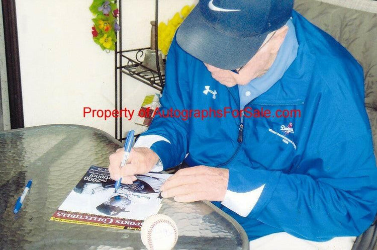 Duke Snider signed Dodgers 2000 Beckett Sports Collectibles cover - AutographsForSale.com