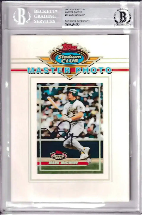 9b8fad66c270670c70301ef61aeaa90e - AutographsForSale.com