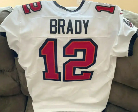 9bb01021b422055d2e5015212bcbdc6a - AutographsForSale.com