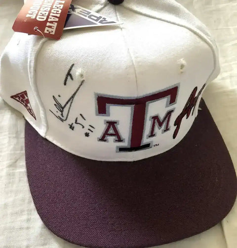 9bf25b7490ffa009c5dce1ae7dfcbae1 - AutographsForSale.com