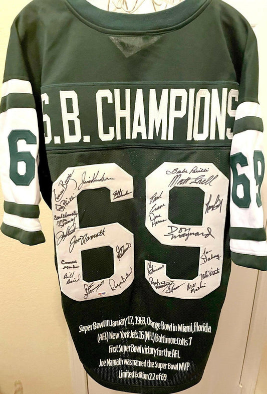 1968 New York Jets Super Bowl 3 Champion Team autographed jersey (Joe Namath) PSA/DNA - AutographsForSale.com