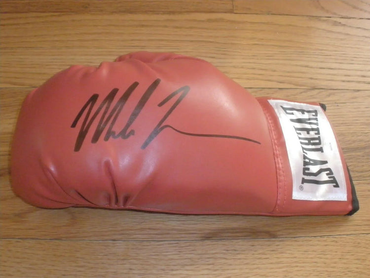 Mike Tyson signed Everlast Red Leather Boxing Glove Schwartz - AutographsForSale.com