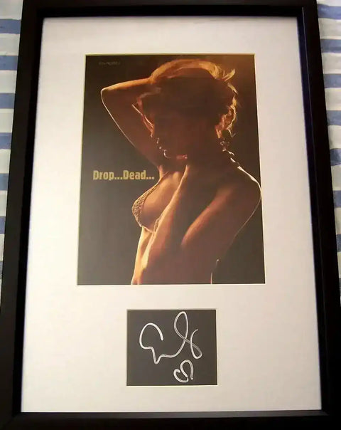 9f66f599f4c4d4efb91a408e4eb23139 - AutographsForSale.com