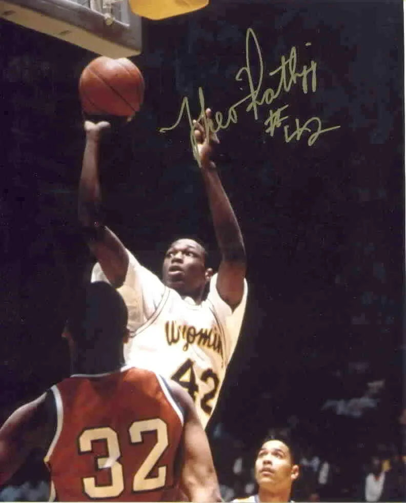 Theo Ratliff autographed Wyoming Cowboys 8x10 photo - AutographsForSale.com