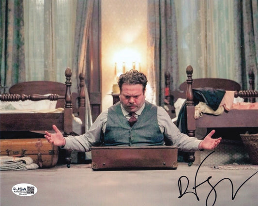 Dan Fogler autographed Fantastic Beasts 8x10 movie photo JSA - AutographsForSale.com