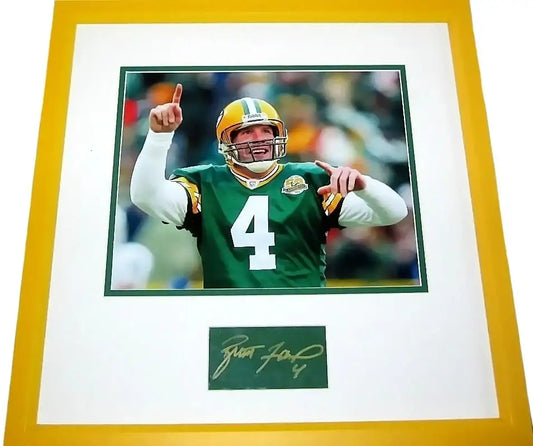 Brett Favre autograph framed w/ Green Bay Packers 8x10 photo JSA - AutographsForSale.com
