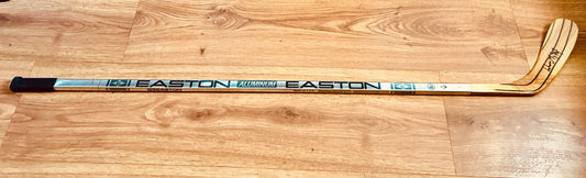 Wayne Gretzky signed LA Kings Easton game issued hockey stick UDA - AutographsForSale.com