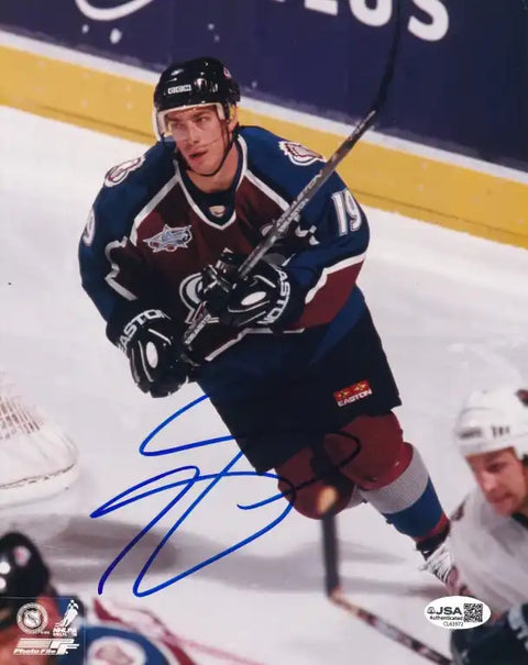 Joe Sakic Colorado Avalanche autographed hockey photo, NHL memorabilia with JSA authentication