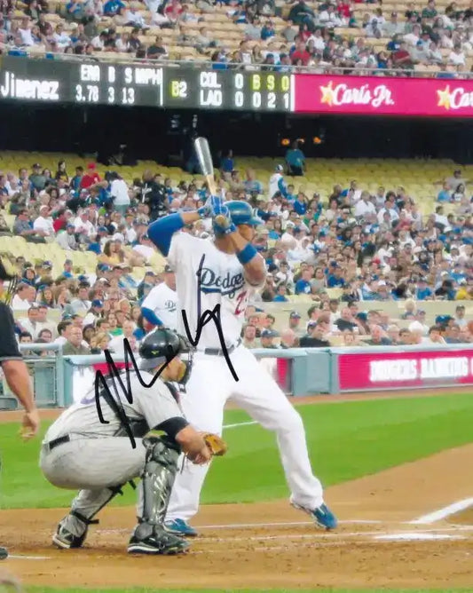 MattKemp8x10_d5e0403a-96d3-4ab8-88b5-e8869347b78f - AutographsForSale.com