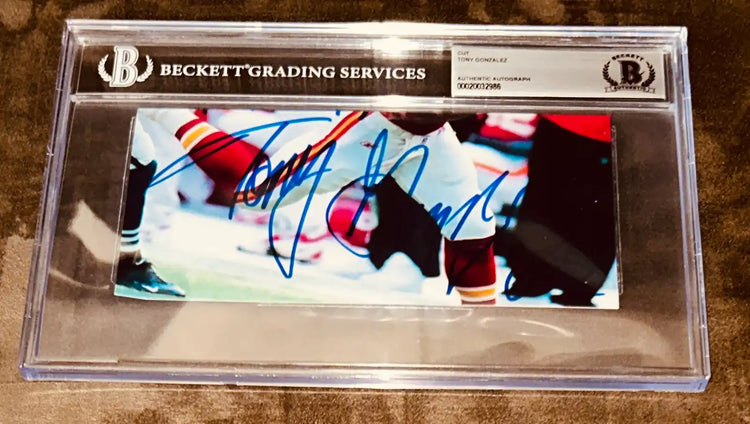 Beckett authenticated NFL football card signed with blue autograph, in protective case