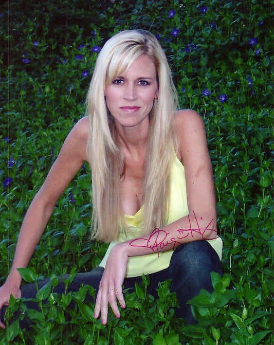 Paige Hemmis signed Extreme Makeover Home Edition 8x10 photo - AutographsForSale.com