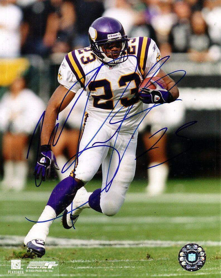 Michael Bennett autographed Minnesota Vikings 8x10 photo - AutographsForSale.com
