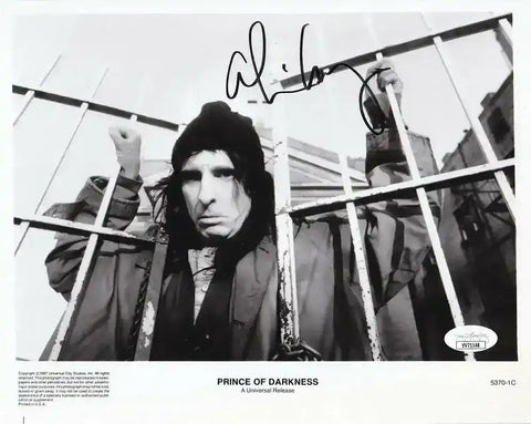 a552a2a70fc7b4ecb1d8e78c8334d41f - AutographsForSale.com