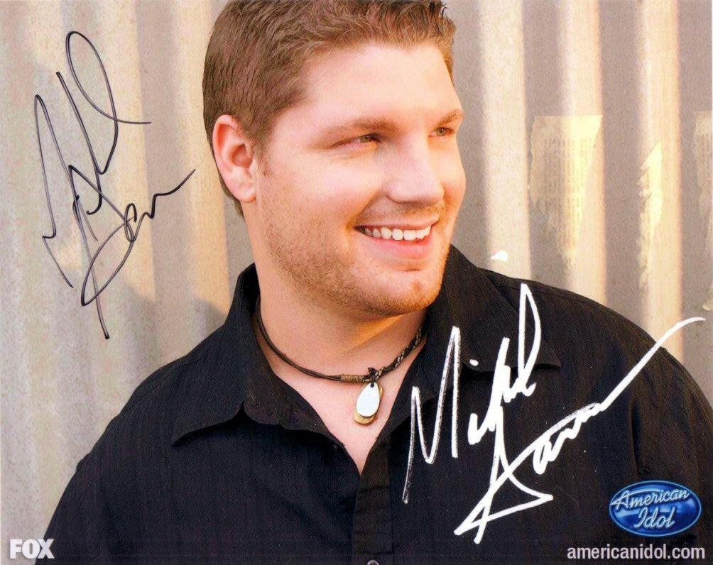 Michael Sarver autographed 2009 American Idol 8x10 photo - AutographsForSale.com