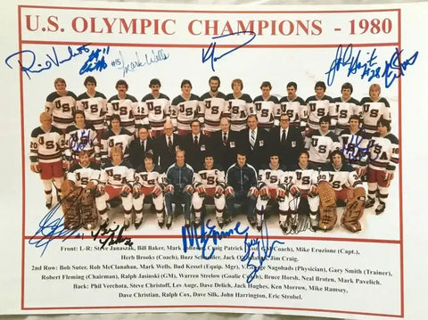 a7e4ea285d973015a7b4ff60393aaa81 - AutographsForSale.com