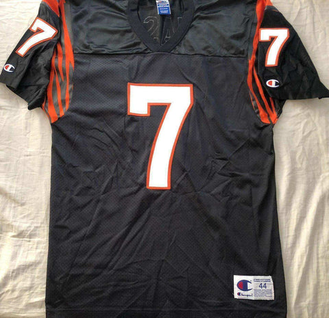 a821d35c95cbf5510e05f81395c85a62 - AutographsForSale.com