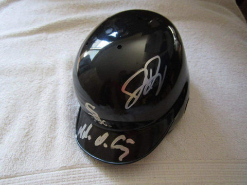 aa09493c6e5a0cdebc7417e705d3d68b - AutographsForSale.com
