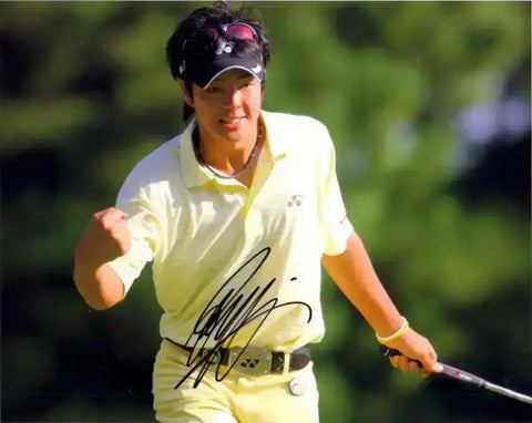 aa727a15276743daea2484b9827b9445 - AutographsForSale.com