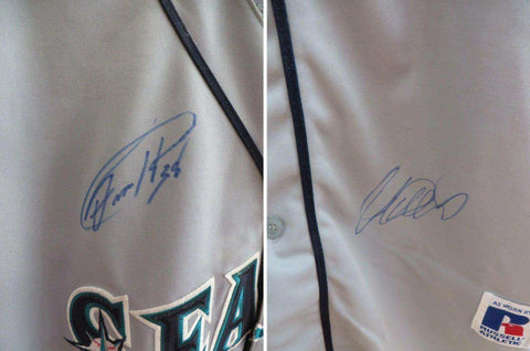 acb21bbef164a49f2ce19841f34ea547 - AutographsForSale.com