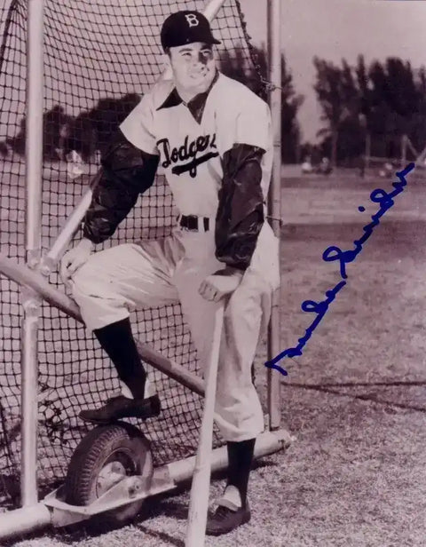 b01a5d683978d794f56236b78d299bbe - AutographsForSale.com