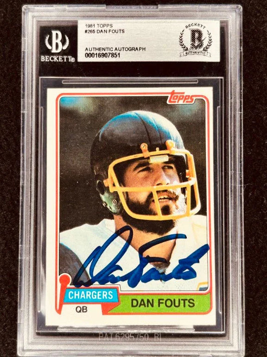 Dan Fouts autographed San Diego Chargers 1981 Topps card BAS - AutographsForSale.com