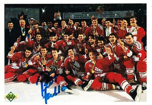 Pat Falloon signed Canadian National Junior Champions 1990-91 Upper Deck card - AutographsForSale.com