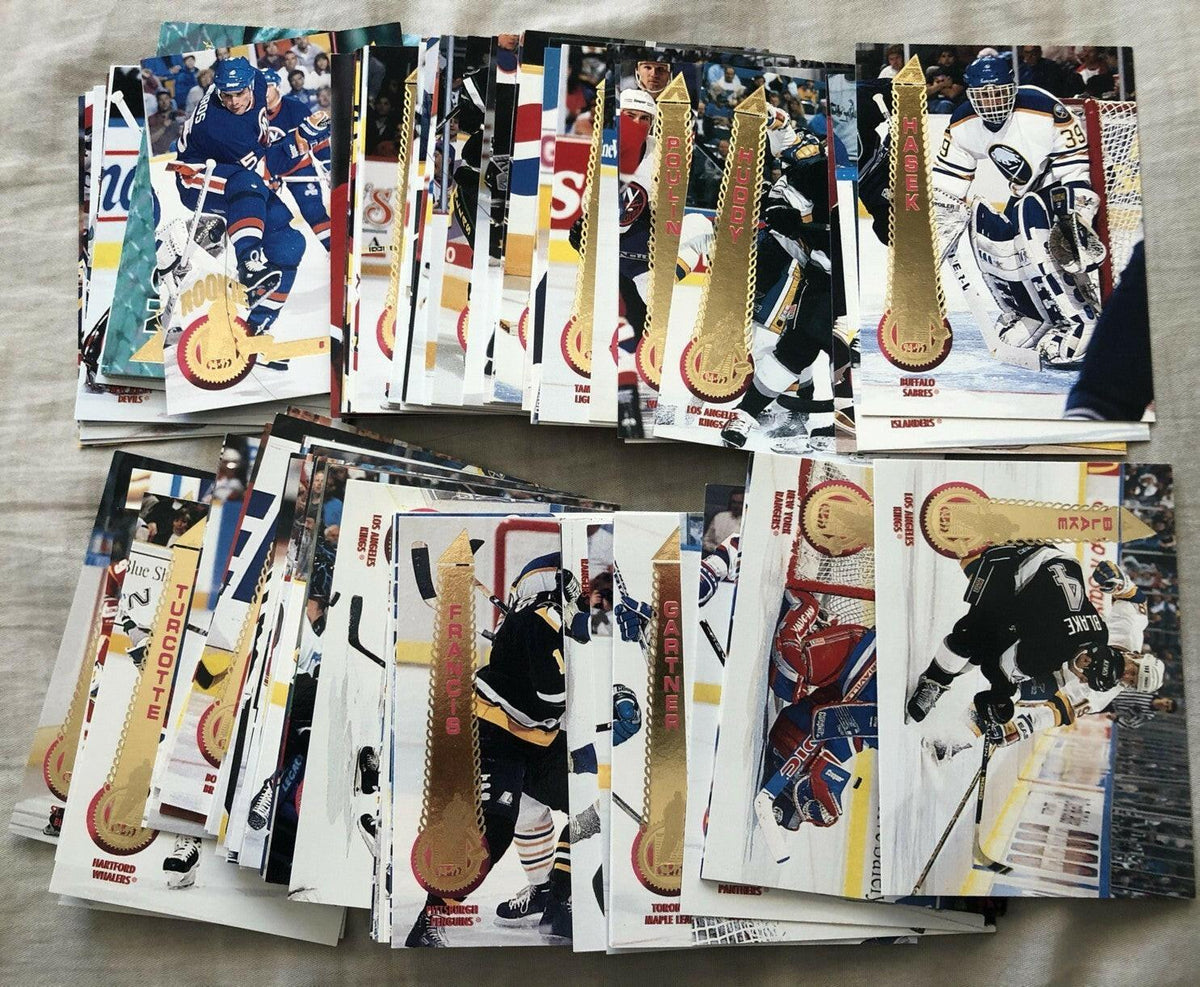 1994-95 Pinnacle NHL hockey partial Starter set 101 cards Dominik Hasek - AutographsForSale.com