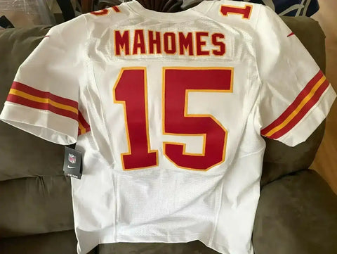 b84f4b870114f96a85484c95891f9fd4 - AutographsForSale.com