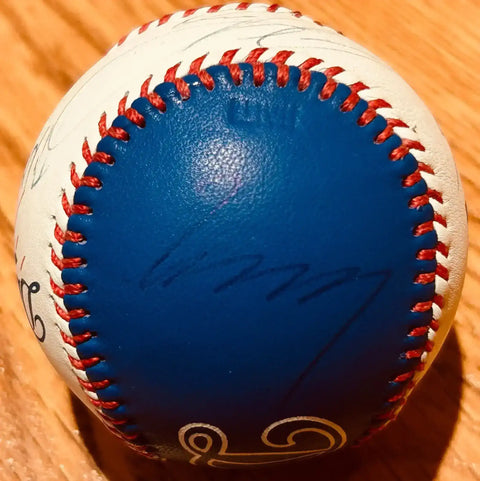 b9f26ff61b974d924b93be01b81d187a - AutographsForSale.com