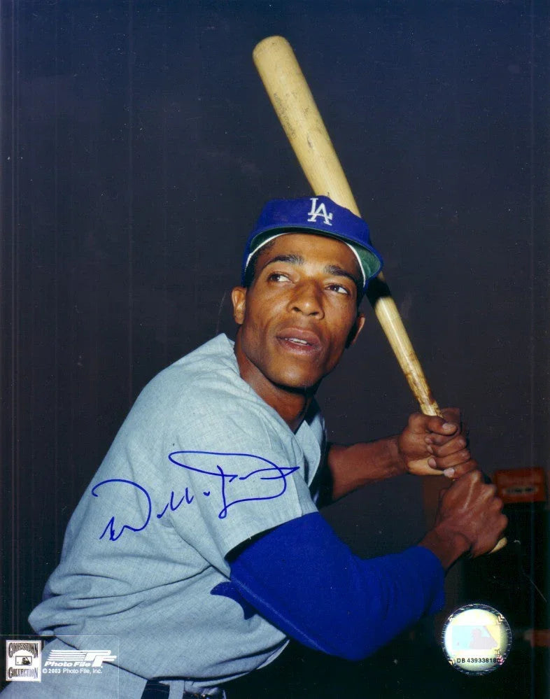 Willie Davis autographed Los Angeles Dodgers 8x10 photo - AutographsForSale.com