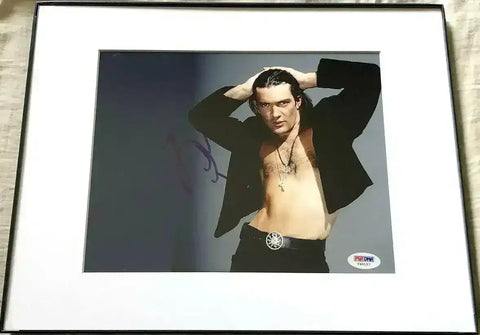 c0c5413f7d9aded2713e83b4695bae4b - AutographsForSale.com